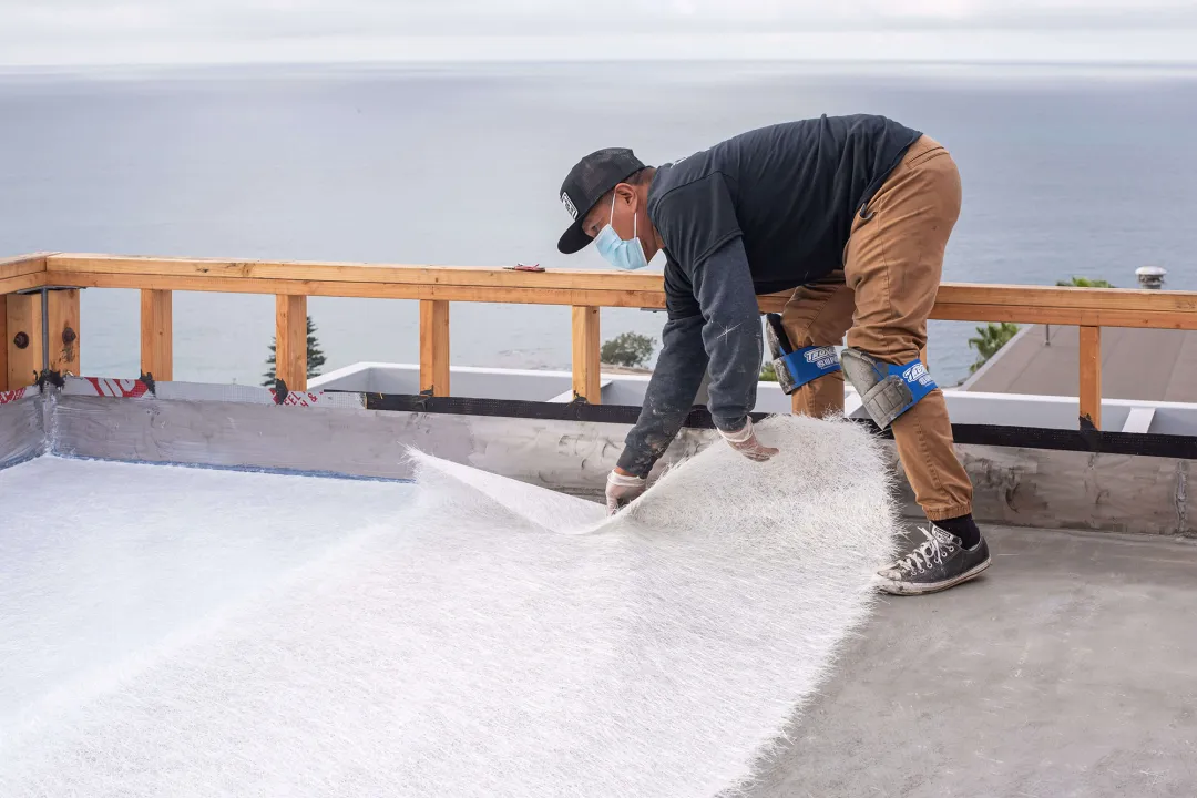 Example of peeling deck coating